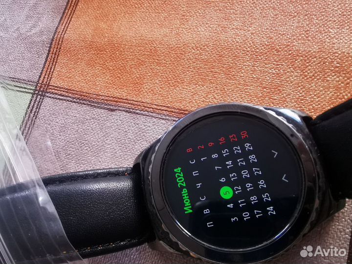 Умные часы Samsung Gear s2 classic