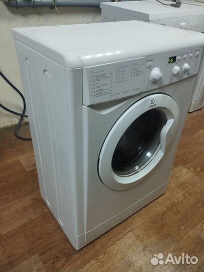 Стиральная машина indesit 5кг