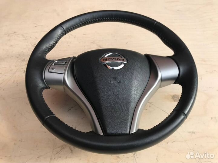 Руль в сборе Nissan Teana L33