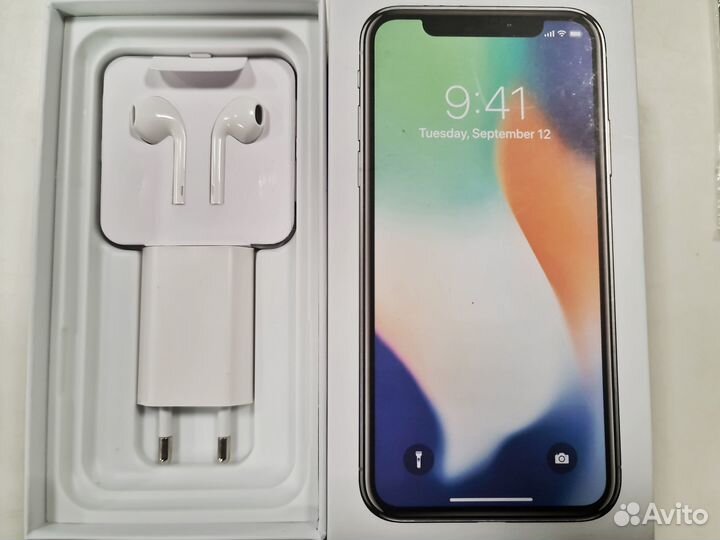iPhone X, 64 ГБ