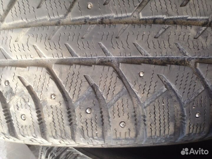 Bridgestone Ice Cruiser 7000 225/60 R17
