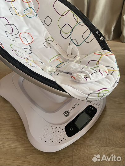 Продам электрокачели для новорожденного 4moms