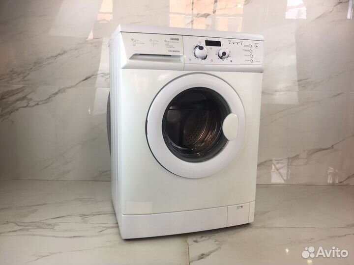 Стиральная машина Zanussi ZWG 2107 бу 6 кг