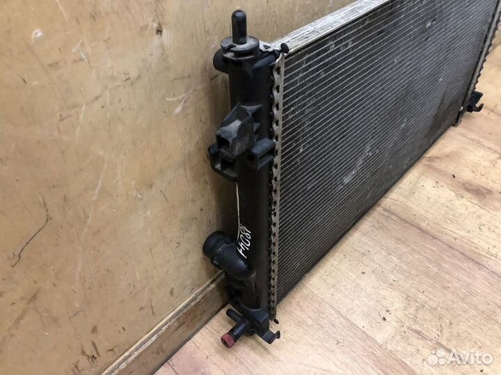 Радиатор основной Opel Insignia 2008-2017 АКПП