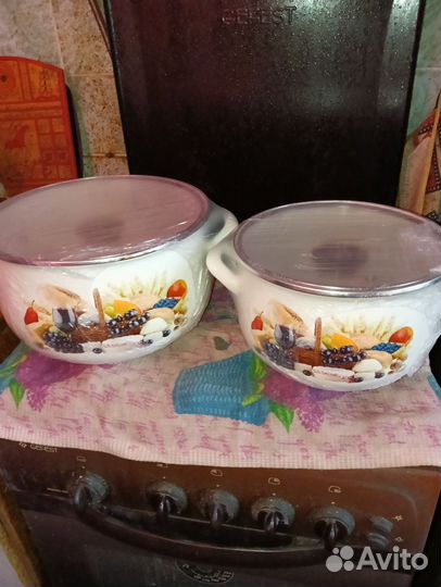 Набор эмалированных кастрюль