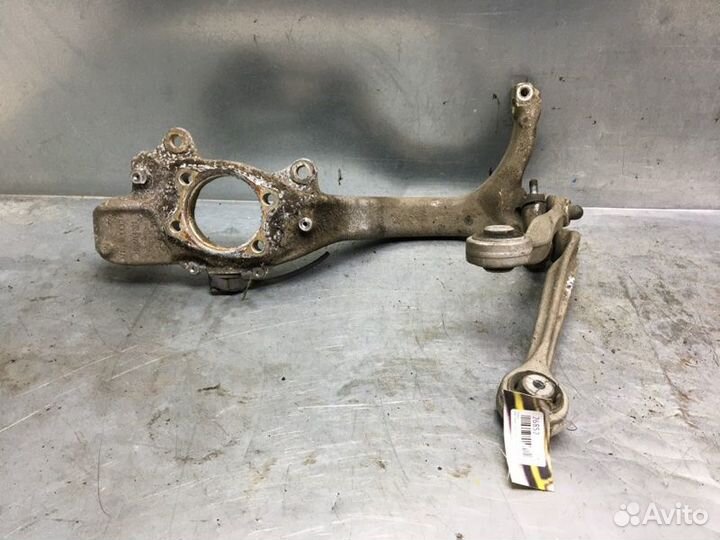 Кулак поворотный передний правый Audi A4 B7