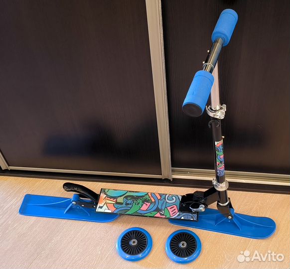 Продам самокат-снегокат новый