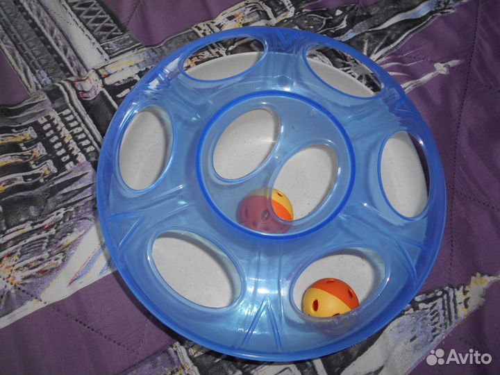 Логическая игрушка для котят