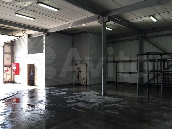 Складское помещение, 1200 м²