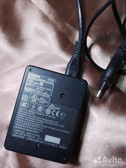 Зарядное устройство Canon