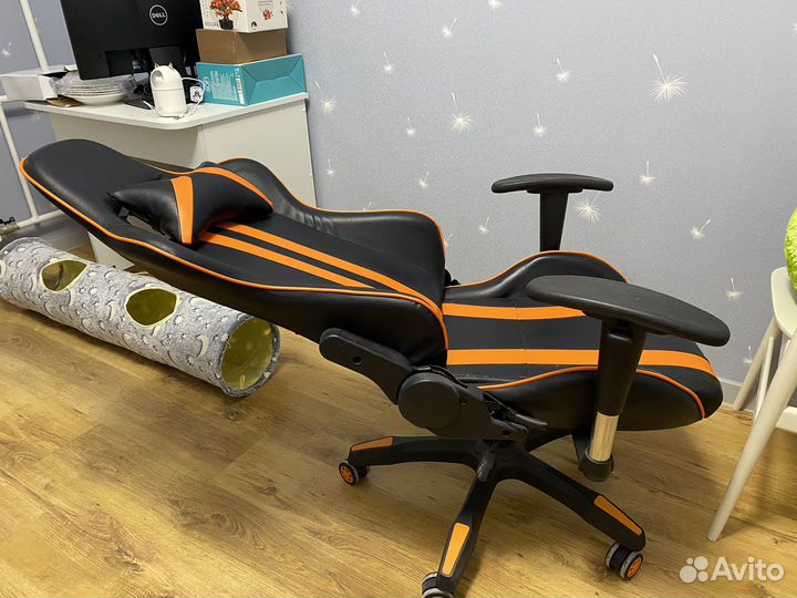 Компьютерное кресло