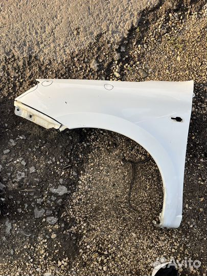 Передние крылья на LADA granta fl