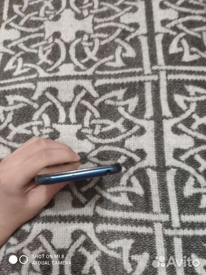 Телефон Huawei y5 2019