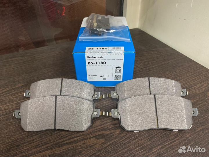 Передние тормозные колодки Haval новые/Германия