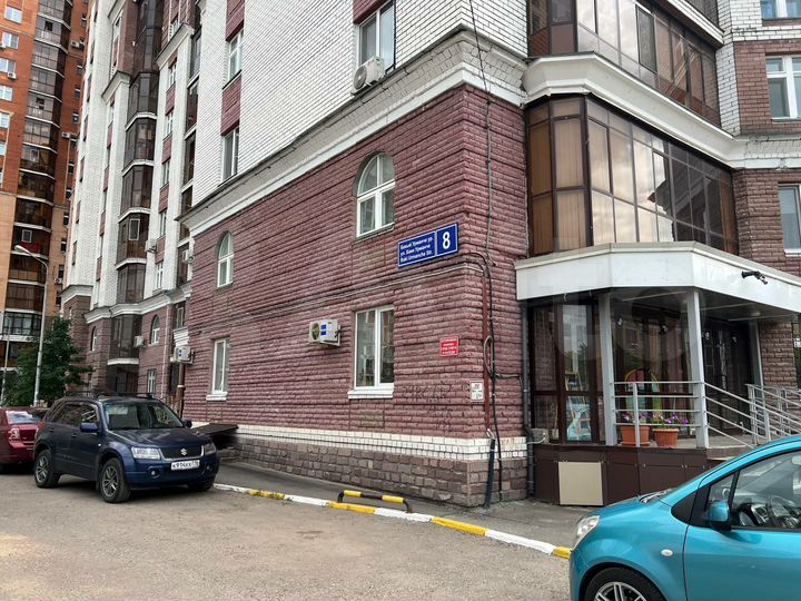 2-к. квартира, 76 м², 6/9 эт.