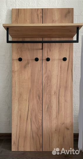 Вешалка настенная