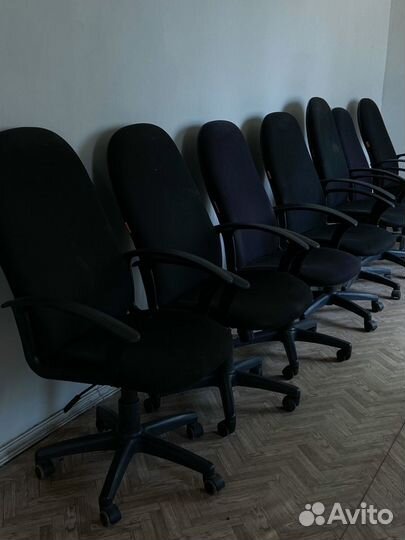 Компьютерное офисное кресло
