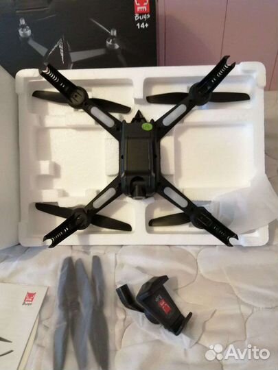 Квадрокоптер (дрон) BUG 5W с камерой новый