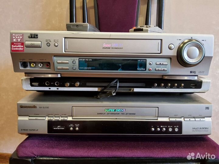 Видеомагнитофон panasonic