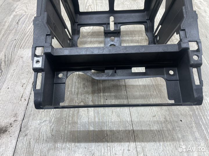 Рамка Магнитолы Ford Mondeo 4 Blaupunkt