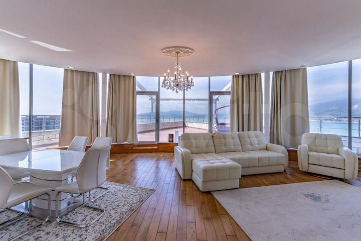3-к. квартира, 225 м², 16/17 эт.