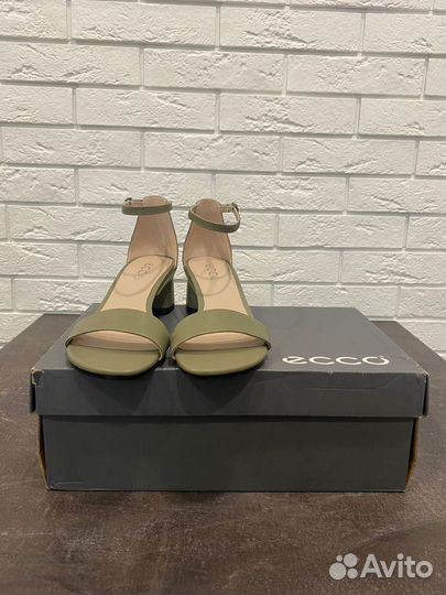 Босоножки ecco elevate 45 block sandal