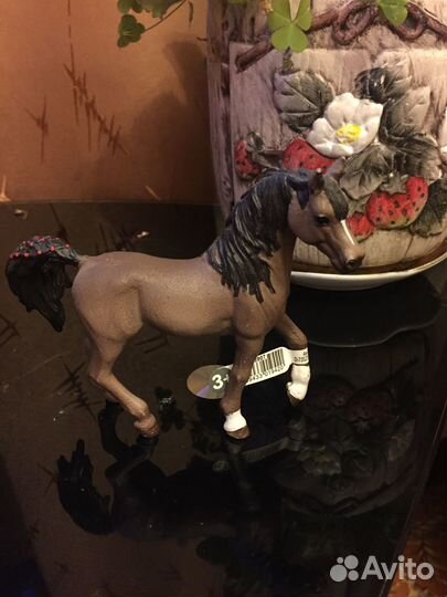 Лошадь schleich серой масти