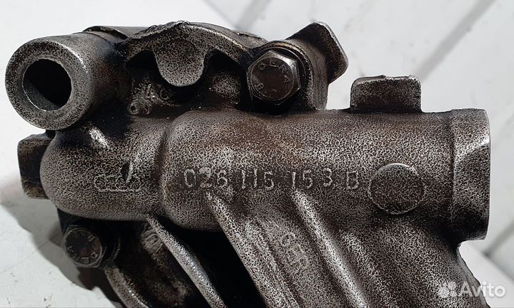 Насос масляный VAG 026115153B