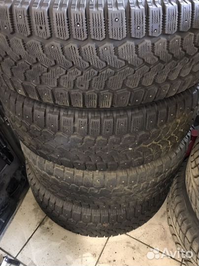 Yokohama Ice Guard Black IG20 235/65 R17