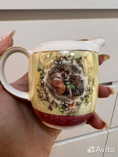 Молочник мадонна