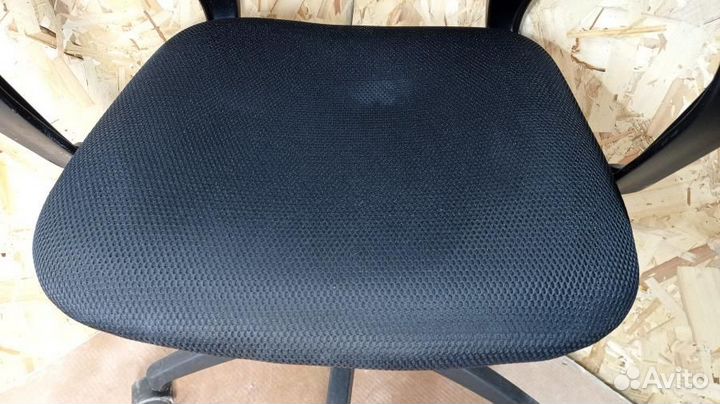 Кресло Бюрократ стиль и комфорт / б/у