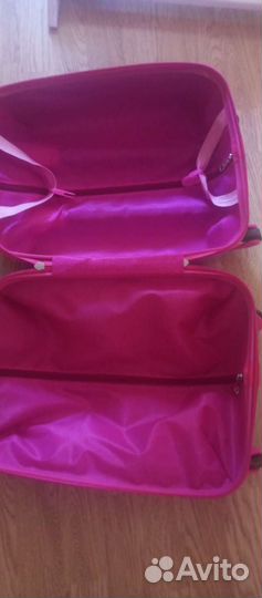 Чемодан на колесах детский б/у