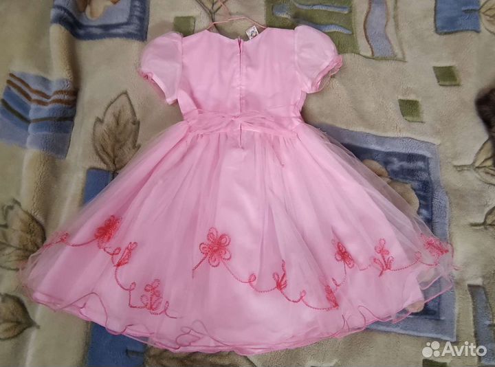 Платье нарядное для девочки 4-5 лет