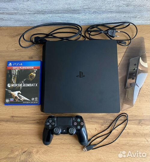 Sony PS4 Slim