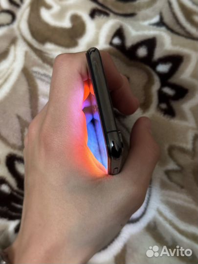iPhone Xs, 256 ГБ