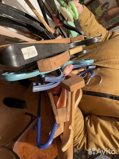 Вешалки плечики