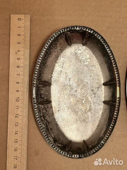 Подносик и две конфетницы