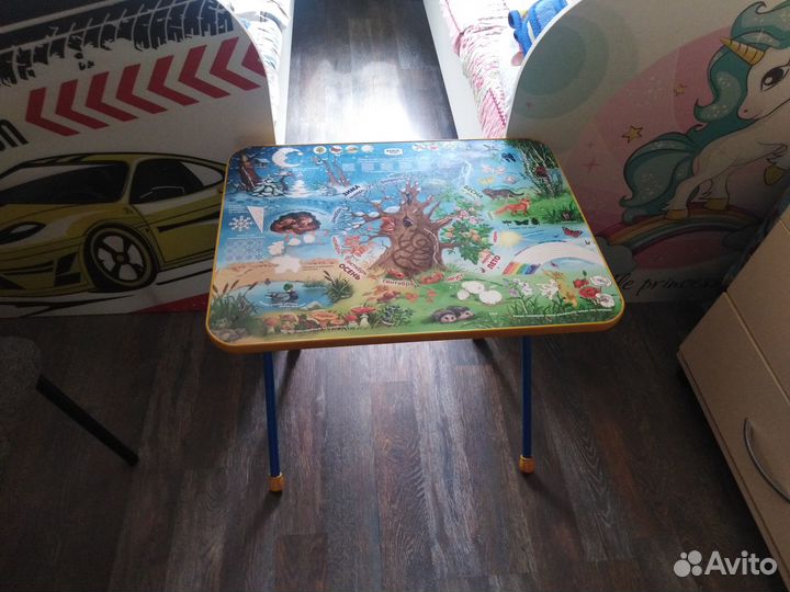 Детский стол и стул