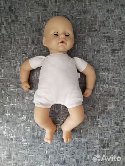 Кукла беби анабель