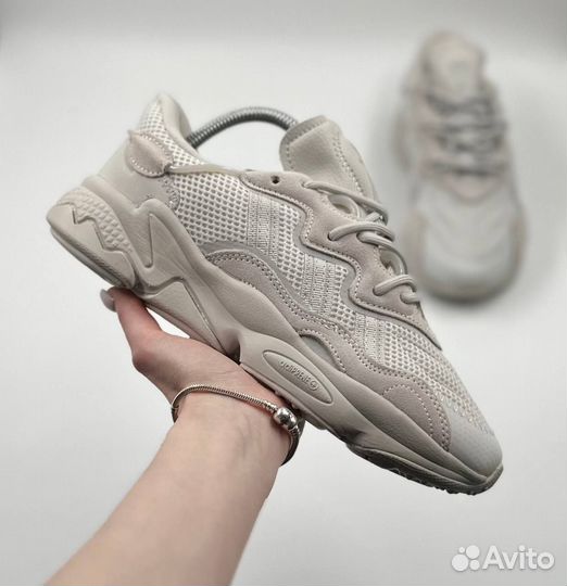 Кроссовки мужские Adidas Ozweego