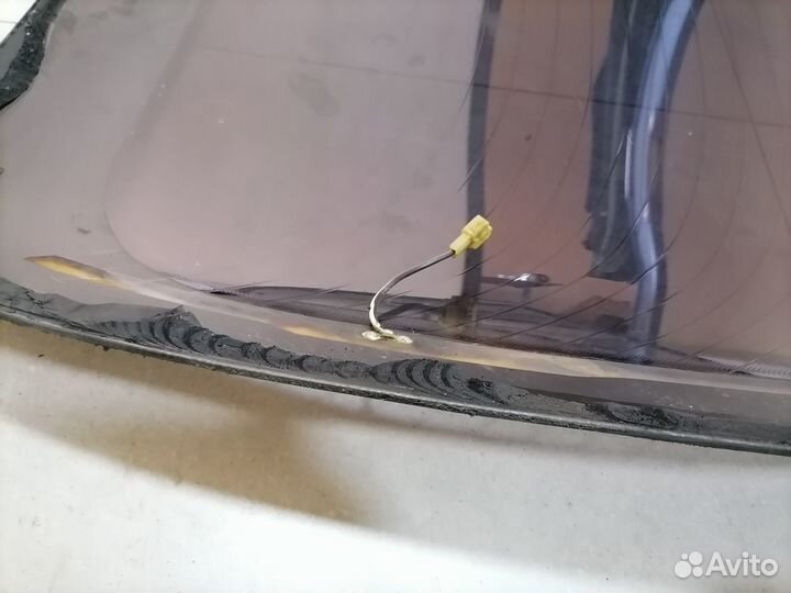 Стекло заднее для Mitsubishi Carisma DA 1999-2003