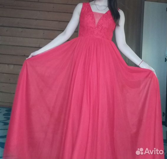 Сногшибательное вечернее платье