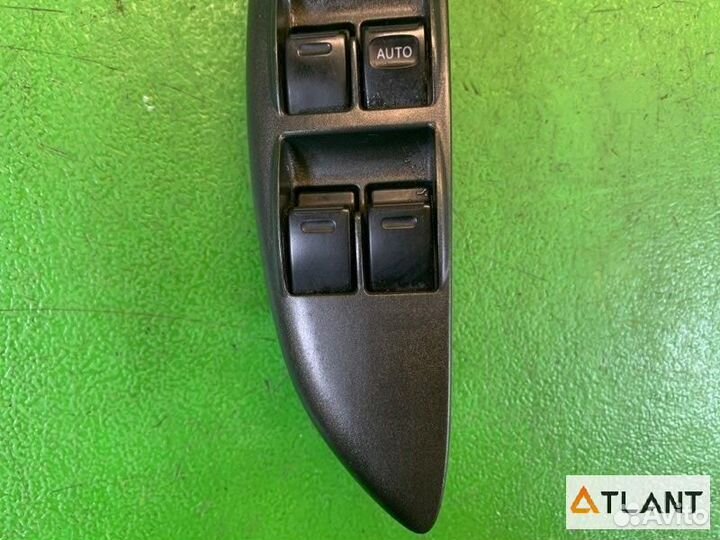 Пульт стеклоподъемника передняя правая toyota plat