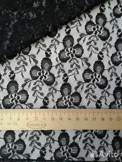 Отрезы тканей разные