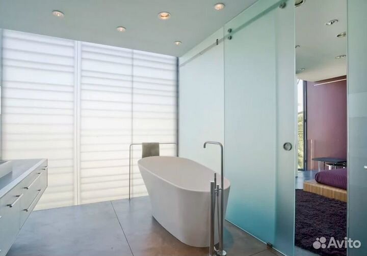 Стеклянная перегородка