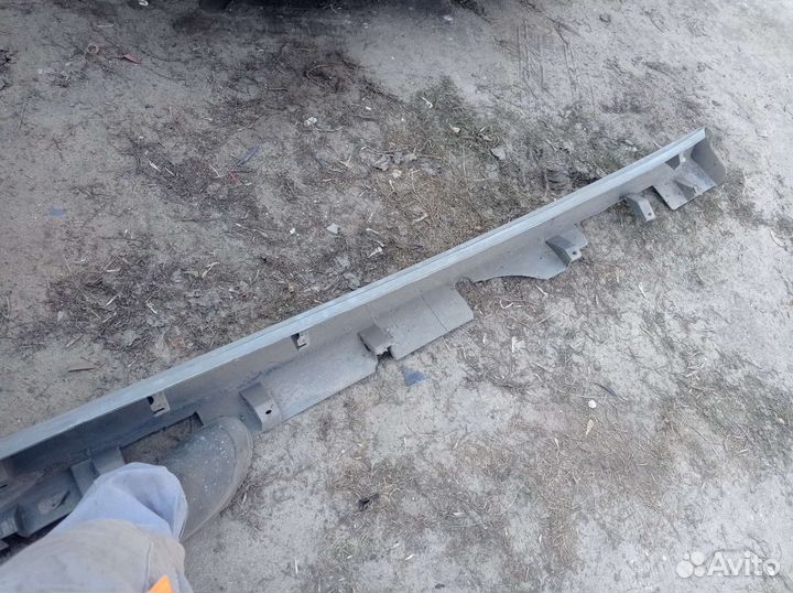 Накладной порог Nissan Tiida