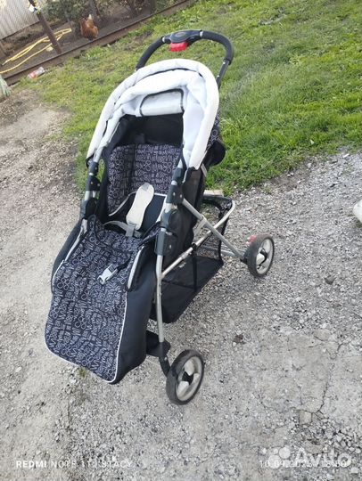 Прогулочная коляска