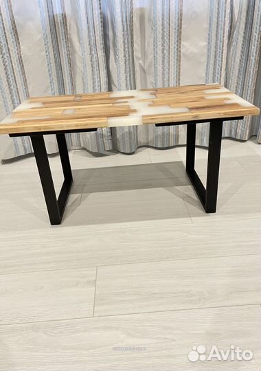 Стол из Эпоксидной смолы и дерева с завода
