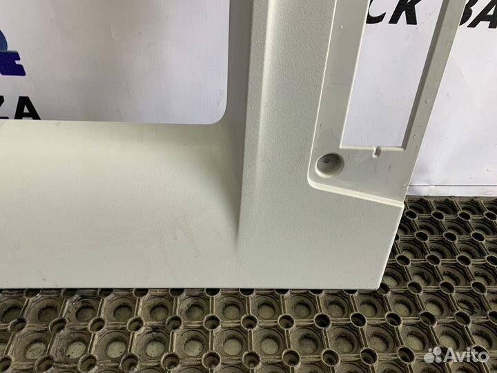 Накладка люка Renault T