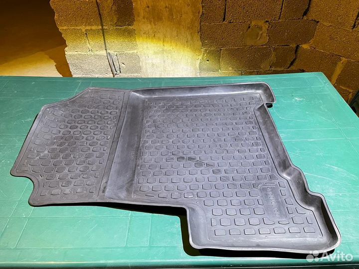 Автоковрики резиновые Хонда ср в 3